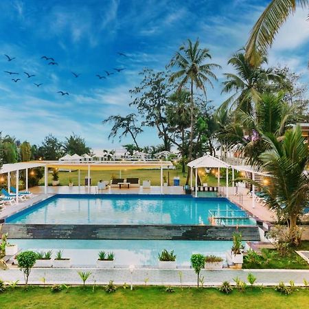 Foxoso La Beach Resort & Spa Vieux-Goa Extérieur photo