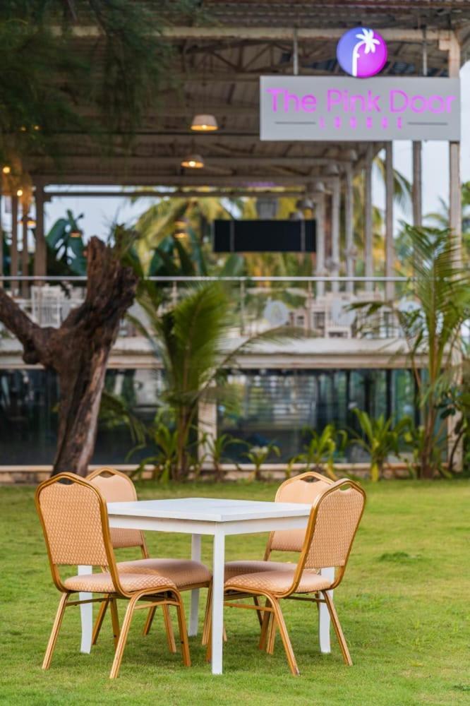 Foxoso La Beach Resort & Spa Vieux-Goa Extérieur photo