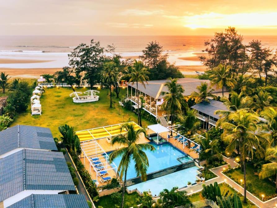 Foxoso La Beach Resort & Spa Vieux-Goa Extérieur photo
